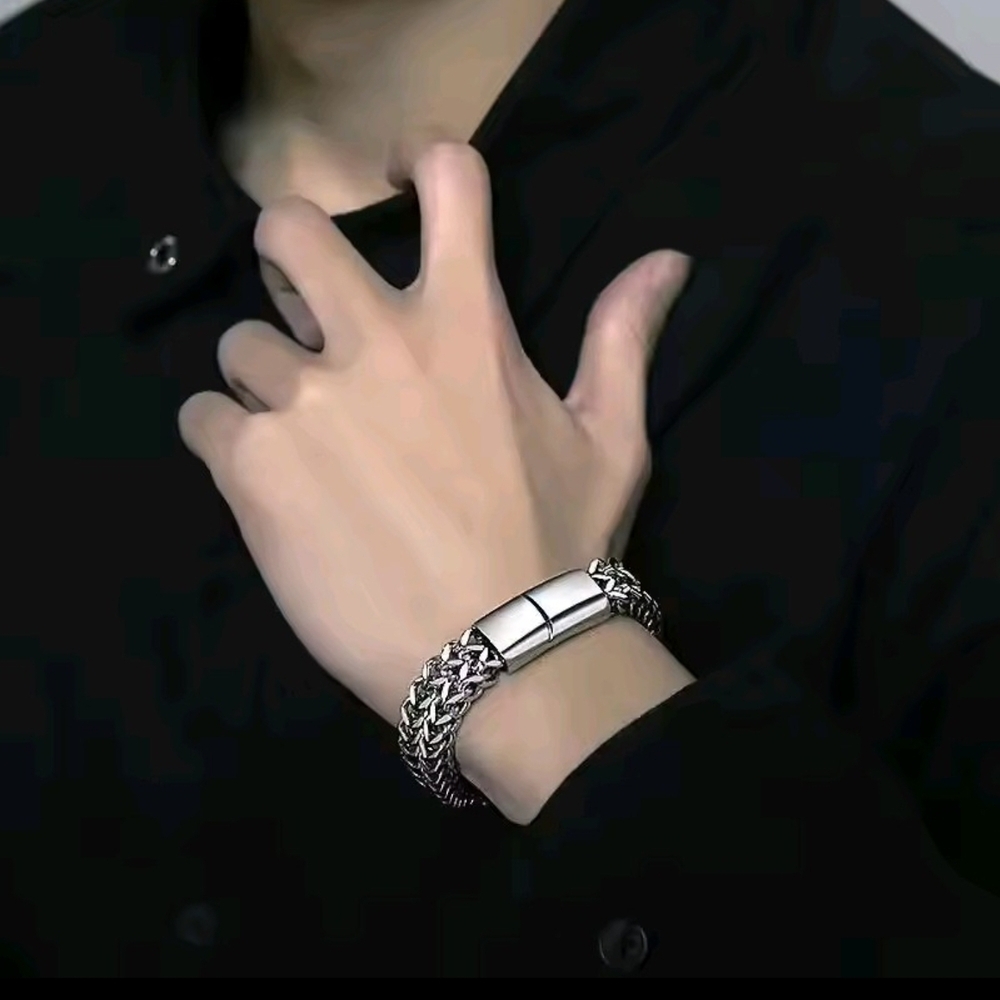 Men's Silver Chain Bracelet - Picture 4 of 10